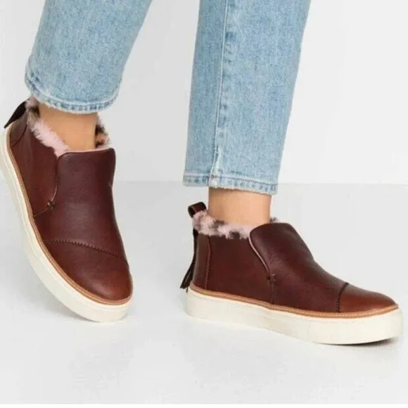 Toms Shoes Toms Paxton Leather Slip On Sneakers Poshmark